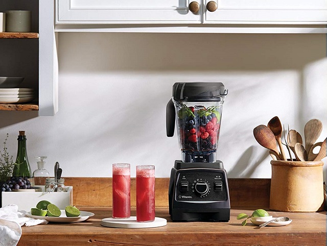 Crushing the Competition: The Best Personal Blenders for Ice-Crushing Power, by TheJuicerReview