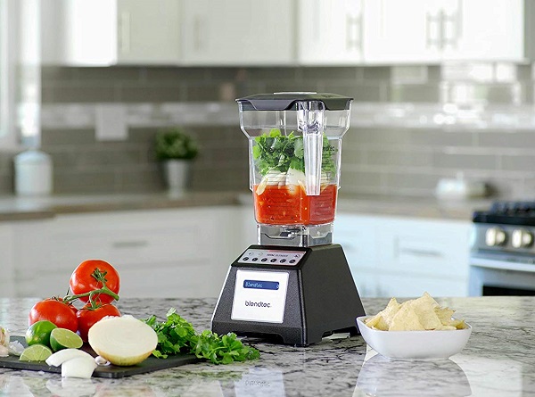 https://www.smoothieblenderguide.com/wp-content/uploads/2019/03/Blendtec-Total-Classic-Original-Blender.jpg